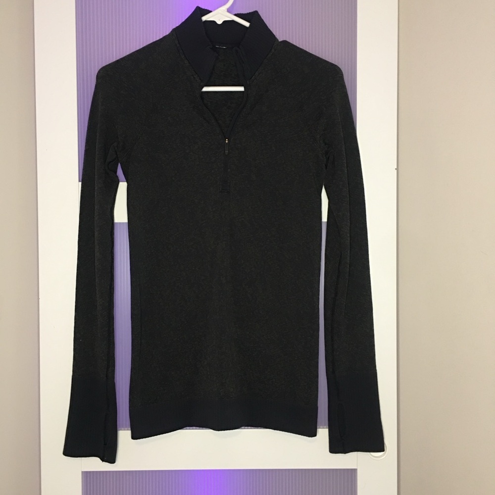 Black Long Sleeve Zip-Up Sweater